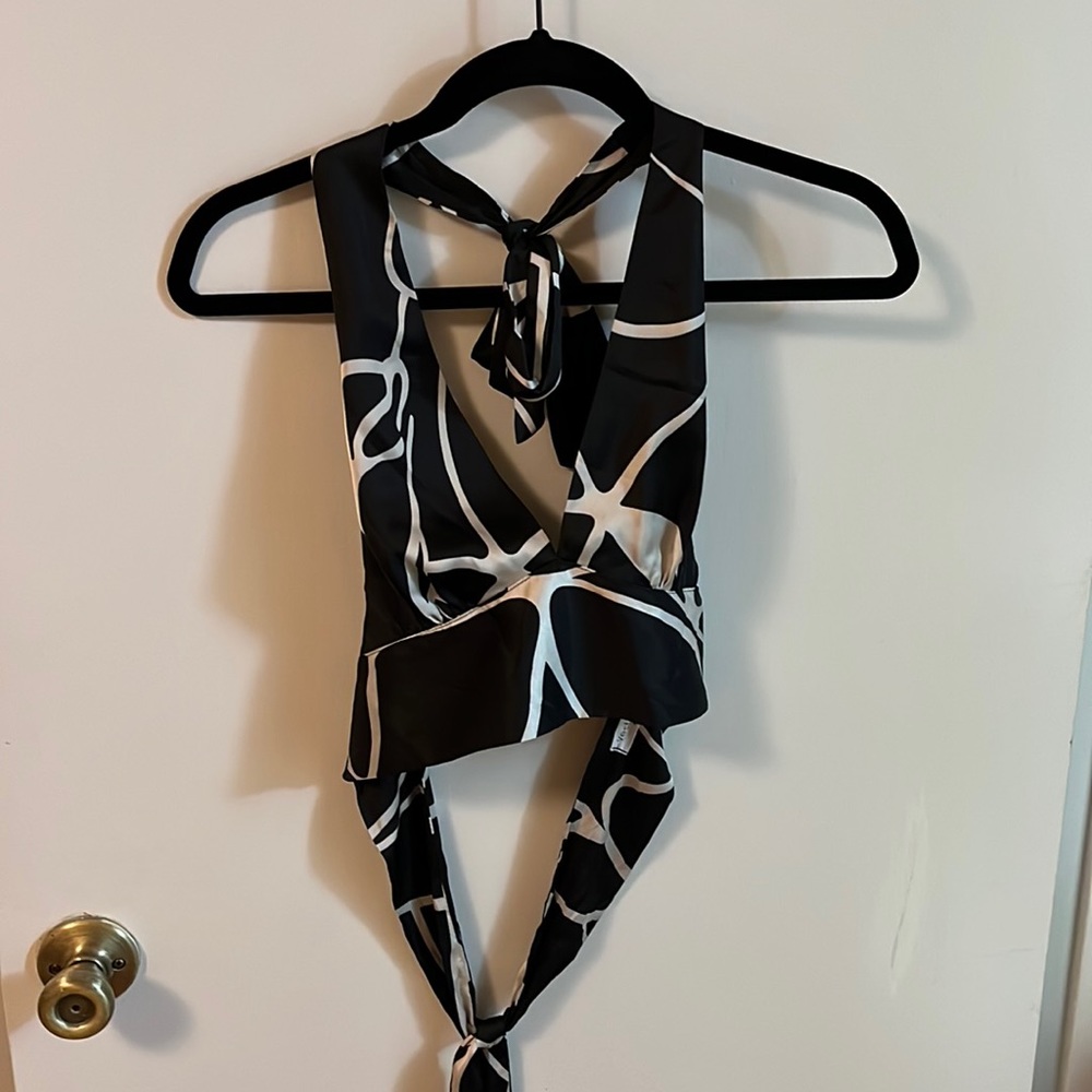 Vestique boutique crop top
